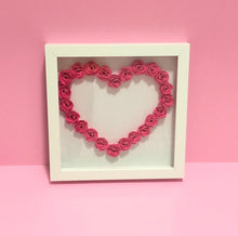 Load image into Gallery viewer, Hollow Heart Flower Box